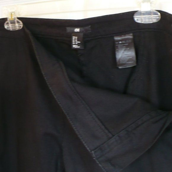 H & M Side Zip Black Career Slacks/Pants Size 10 - Picture 3 of 6